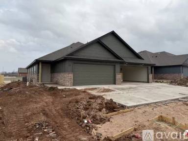 Main picture of 11514 N University Dr