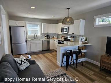 Main picture of 1038 N Government Way