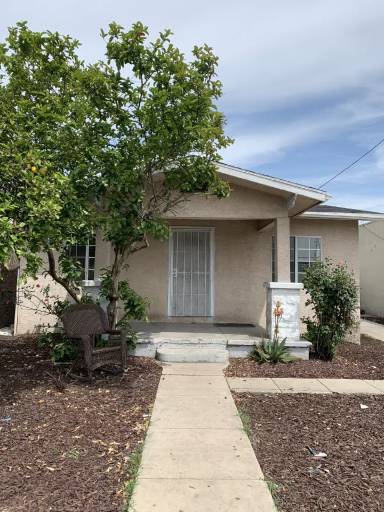 Main picture of 5960 Maywood Ave
