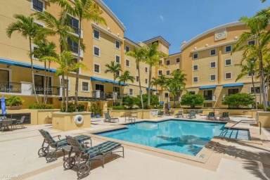 Main picture of Colonnade Southwest Condo