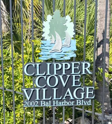 Main picture of 2002 Bal Harbor Blvd