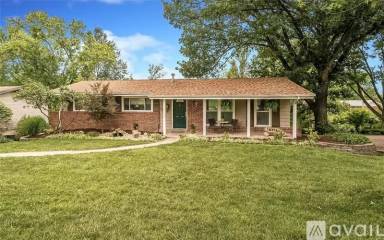 Main picture of 805 Rockhurst Dr