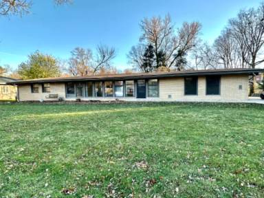 Main picture of 2912 Lincoln Hl SW