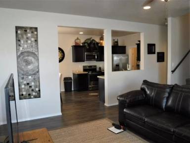 Main picture of 713 N Manship Ave