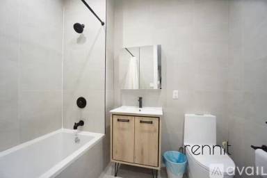 Main picture of 125 Kings Hwy