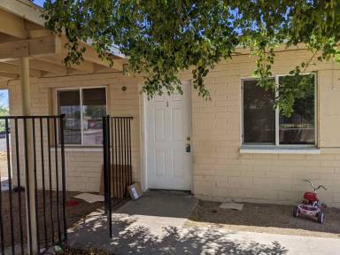 Main picture of 3245 W Jefferson Street Apartments