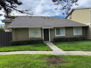 Main picture of 2280 Warfield Way