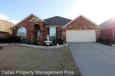 Main picture of 3113 Claybrook Dr