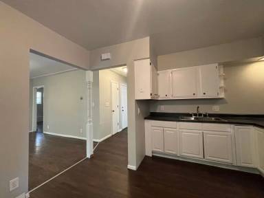 Main picture of 1092 Edgerton St