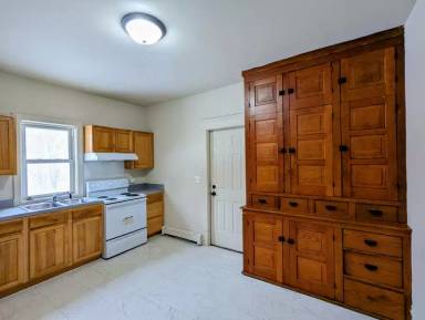 Main picture of 724 N Walnut St