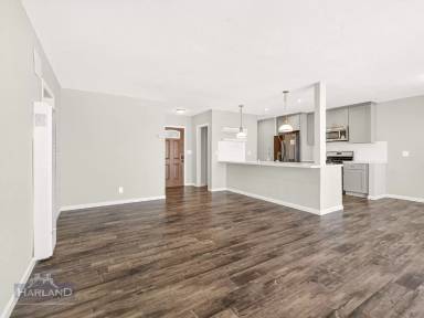Main picture of 5580 Dream St