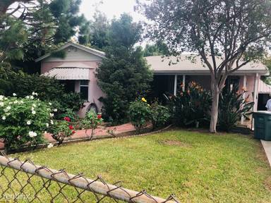 Main picture of 260 W Santa Anita Ave