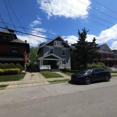 Main picture of 2216 Burnet Ave