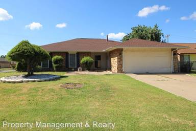 Main picture of 2108 W Rockypoint Dr