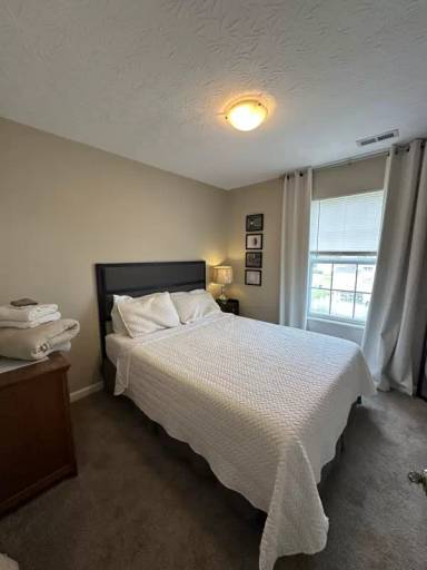 Main picture of 207 Vineyard Rd
