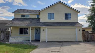 Main picture of 606 NE Stoneridge Ln