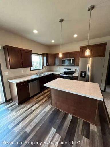 Main picture of 3062 39th Ave S