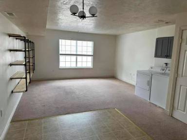 Main picture of 883 S 5th W