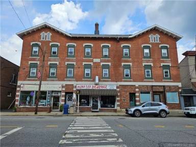 Main picture of 64 Main Street