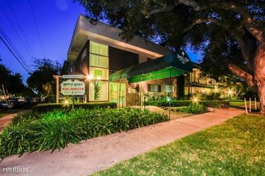 Main picture of Royal Oaks Apartments