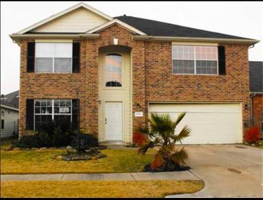 Main picture of 21519 Skyla Cir