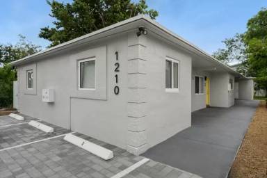 Main picture of 1210 NW 2nd St