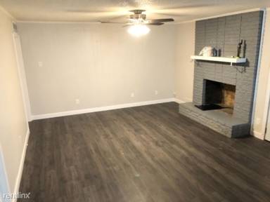 Main picture of 1762 Holcomb Rd