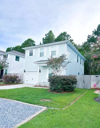 Main picture of 82 Mosaic Oaks Cir