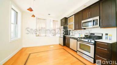 Main picture of 2819 Astoria Blvd
