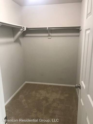 Main picture of 817 Crown Heights Ln