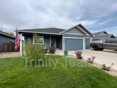 Main picture of 403 Clover Ct