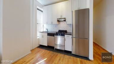 Main picture of 334 E 78th St