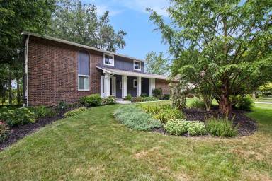 Main picture of 28905 Creek Bend Dr