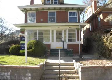 Main picture of 1201 York St