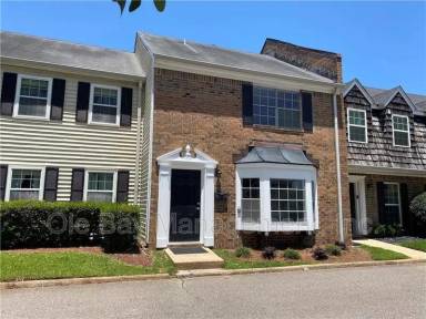 Main picture of 104 Du Rhu Dr