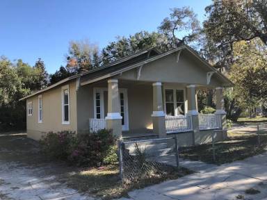 Main picture of 504 Bronson St