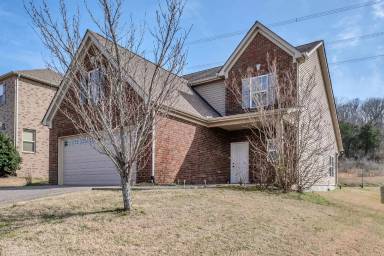 Main picture of 6224 Suzy Dr