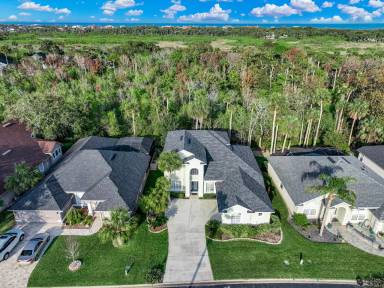 Main picture of 140 Oceans Edge Dr