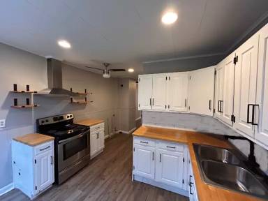 Main picture of 18 Grove St