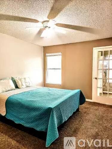 Main picture of 4630 Commander Dr