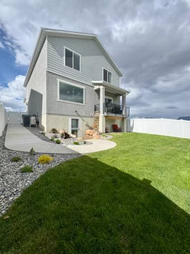 Main picture of 3923 W Rock Island Ave