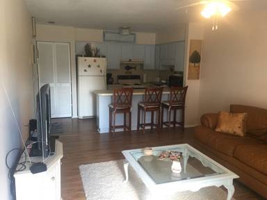 Main picture of 810 Kings Ct
