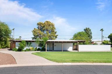 Main picture of 1024 E Palo Verde Dr