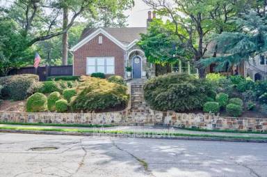 Main picture of 1575 Piedmont Ave NE