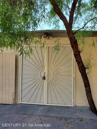 Main picture of 129 N Plumer Ave