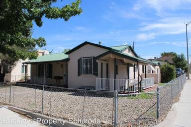 Main picture of 1800 Gold Ave SE
