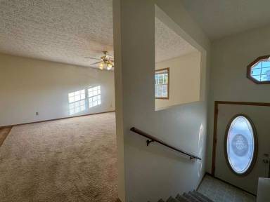 Main picture of 15350 Top Dr
