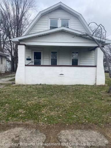Main picture of 1502 E Indiana St