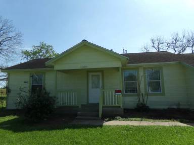 Main picture of 1927 N Avenue G