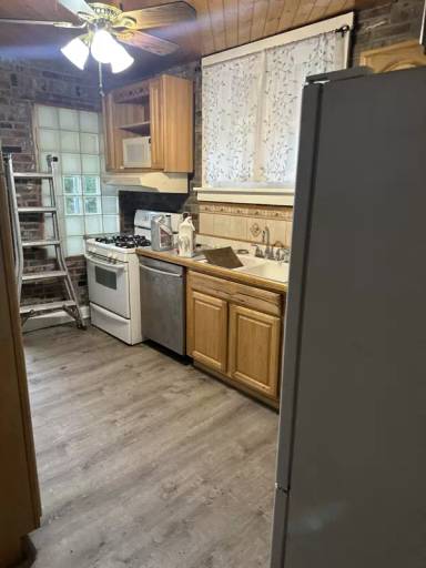 Main picture of 2222 McCausland Ave